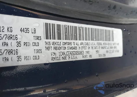 2016 Jeep Compass Latitude из США, поврежденный, VIN 1C4NJCEA2GD656063